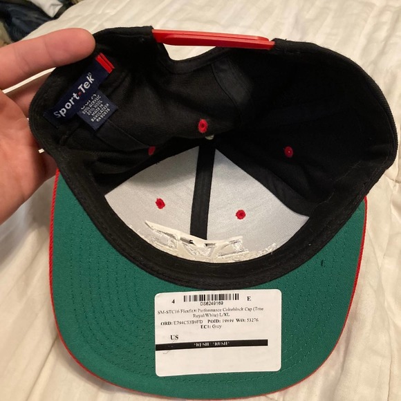 LWC Blue Raiders red black snapback brand new with sticker tags - Picture 6 of 7